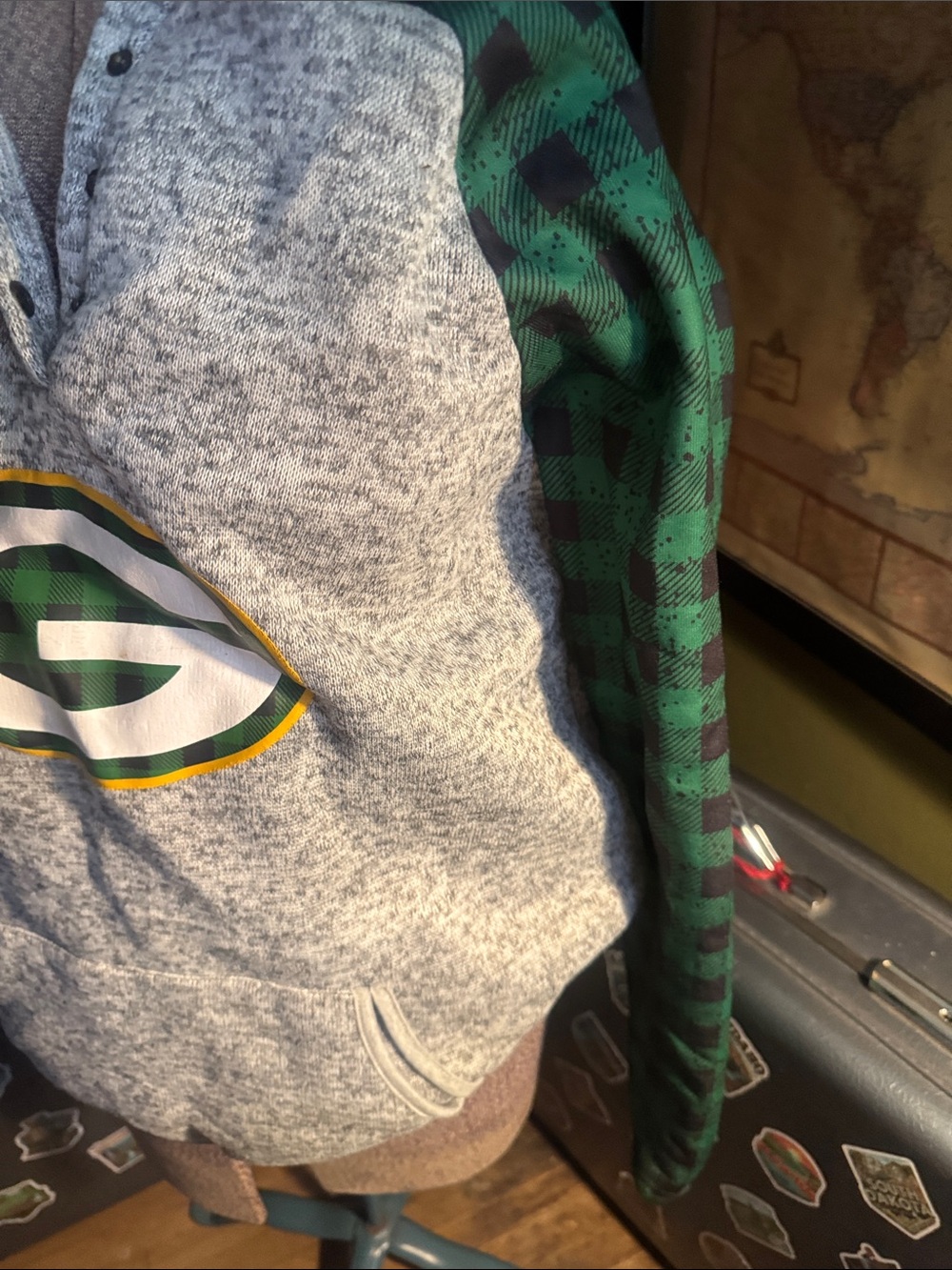 Green Bay Packers Women's 2XL Plaid Sleeve 1/4 Snap Hoodie - Picture 4 of 8